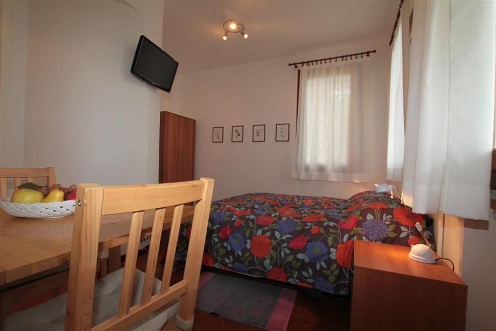 B&B Tana Della Volpe Ispra Ngoại thất bức ảnh